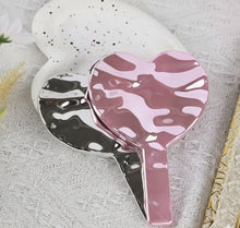 Load image into Gallery viewer, Handheld Heart Mirrors