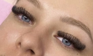 3D D curl 0.10 Premade Lashes XL Trays - Black Trays