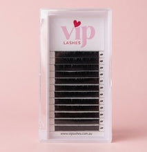 Load image into Gallery viewer, Classics / Flat Extension Matte 0.20 D Curl 12 Row Tray - Plastic Trays