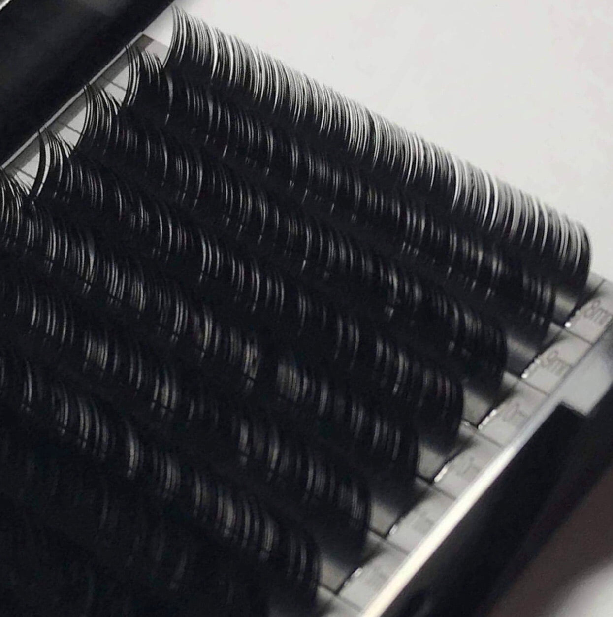 Classics / Flat Extension Matte 0.15 D Curl 12 Row Tray - Black Trays